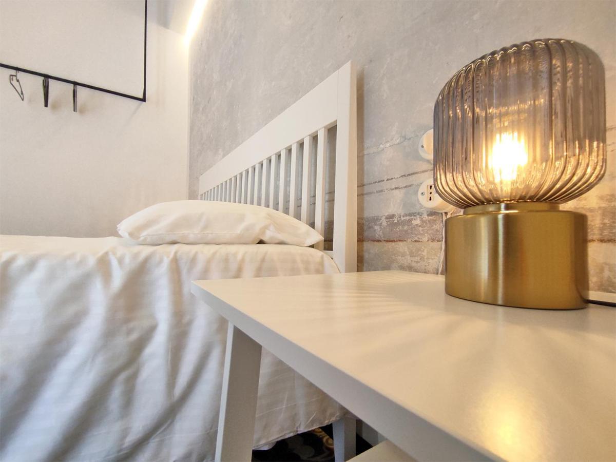 Bassi77 - Rooms & Apartments Trapani Eksteriør bilde