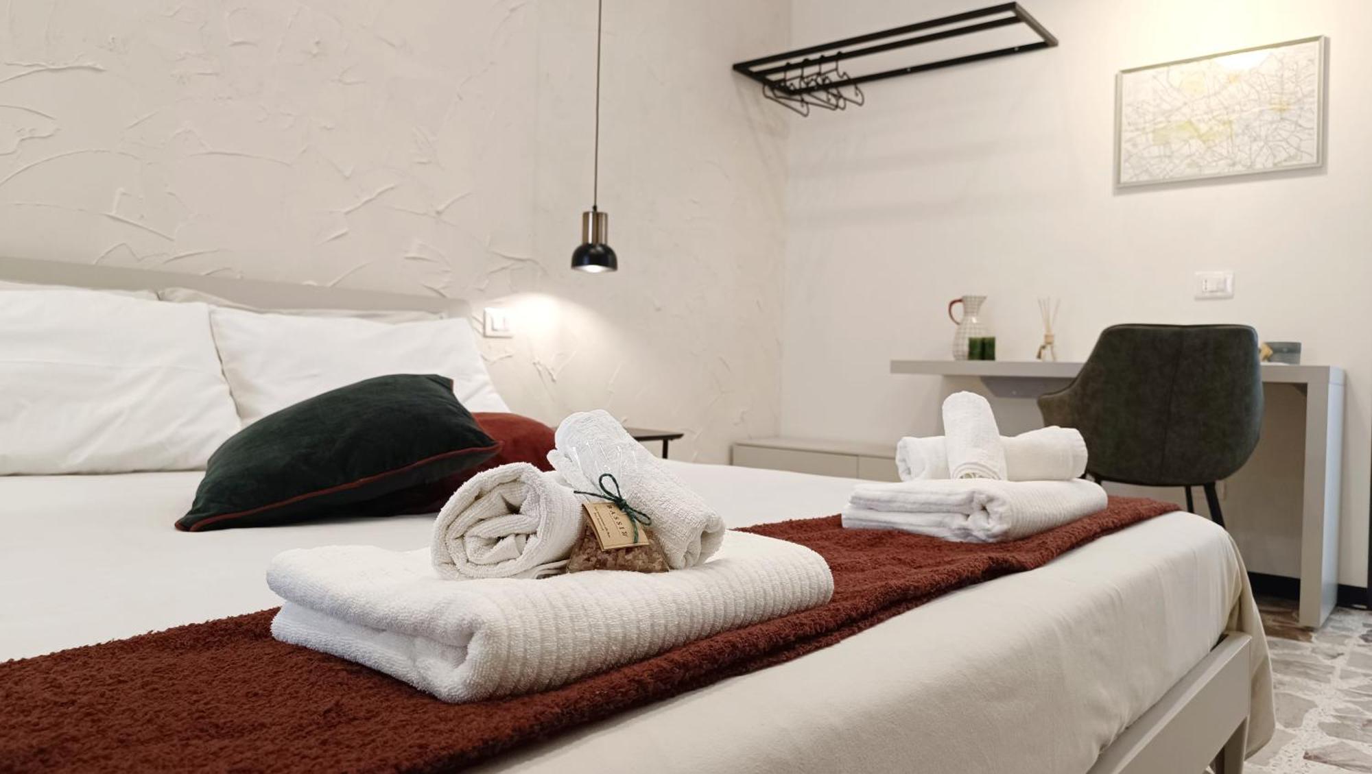 Bassi77 - Rooms & Apartments Trapani Eksteriør bilde