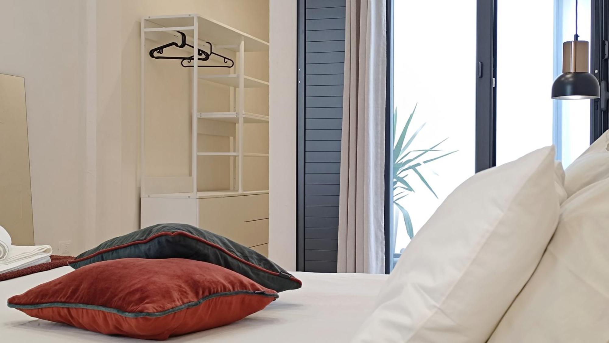 Bassi77 - Rooms & Apartments Trapani Eksteriør bilde